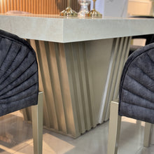 Cargar imagen en el visor de la galería, Comedor Genova con sillas Girasol