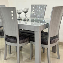 Cargar imagen en el visor de la galería, Comedor Venecia con sillas Berlin