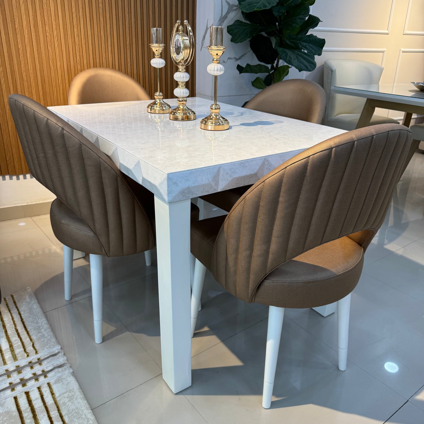 Comedor Andres con sillas Katy cafe